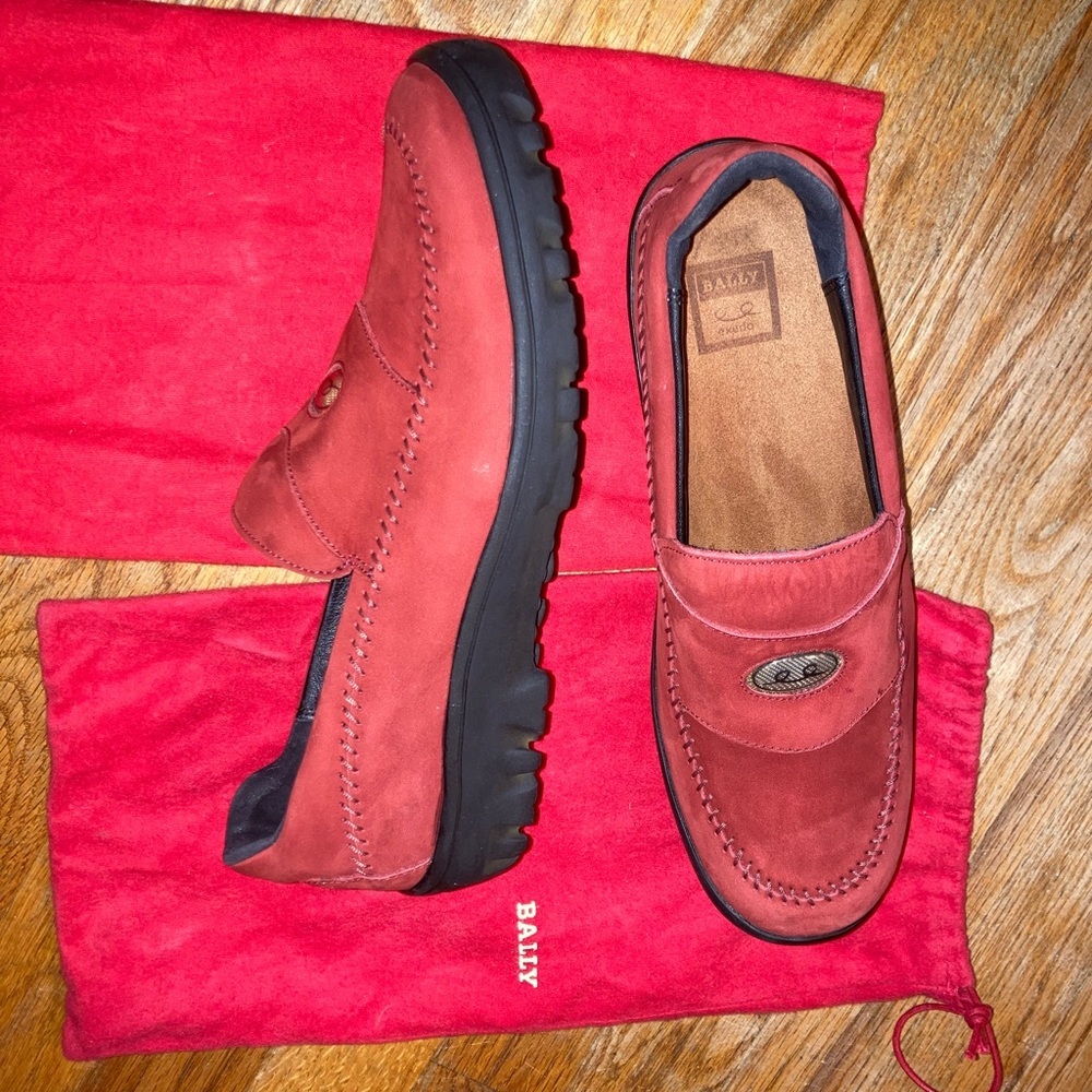Bally Red Suede Driving Moccasins Reef' 02 Grip Sole 9.5 Like New VTG - Picture 8 of 9